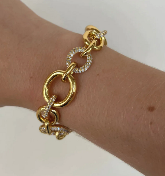 Circular Pave Gold Link Bracelet