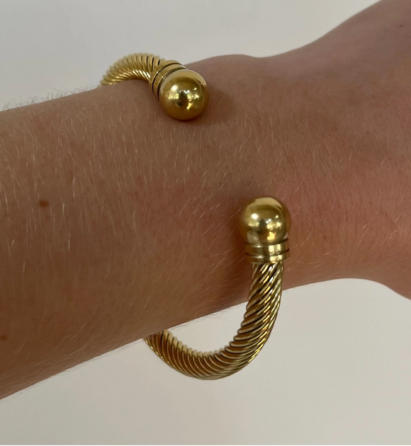 Cable Gold Cuff